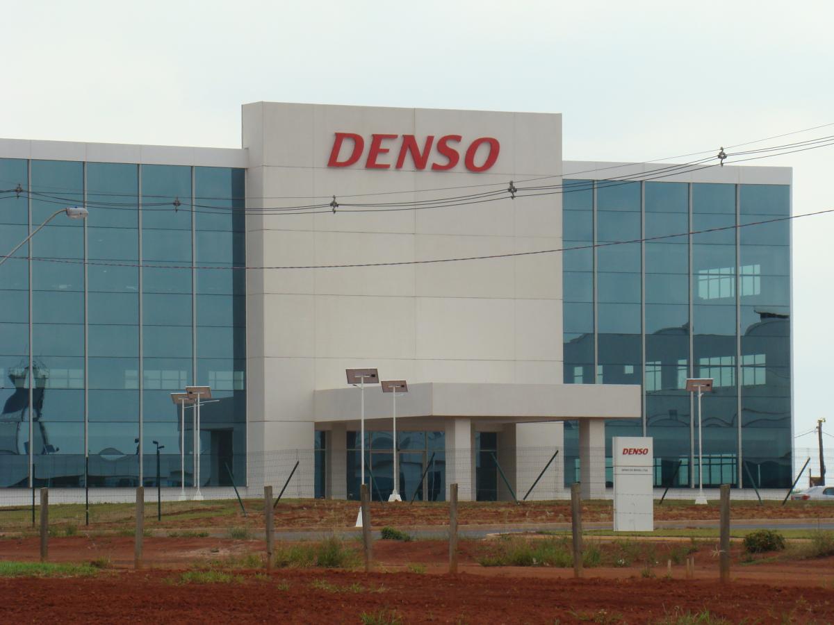 Realizações - Office Building (Denso Brasil) / SP 01
